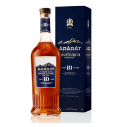 Akhtamar brandy gift box 500ml