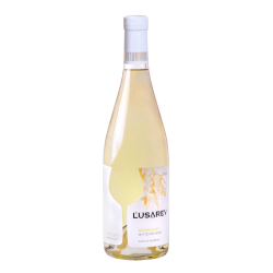 Lusarev White Dry Wine 750ml